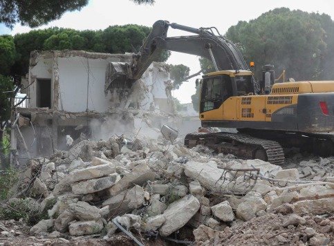 demolition company near me